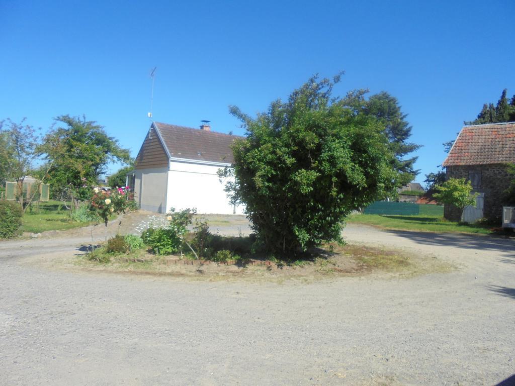 L'As Gourmand Bed & Breakfast Brécey Eksteriør bilde
